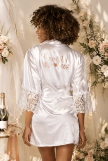 Dámský svatební župan v elegantním odstínu bílé barvy s krajkou - S motivem lístečků a srdce s vaším textem