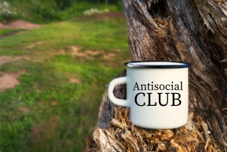 HRNEK PLECHÁČEK - Antisocial club